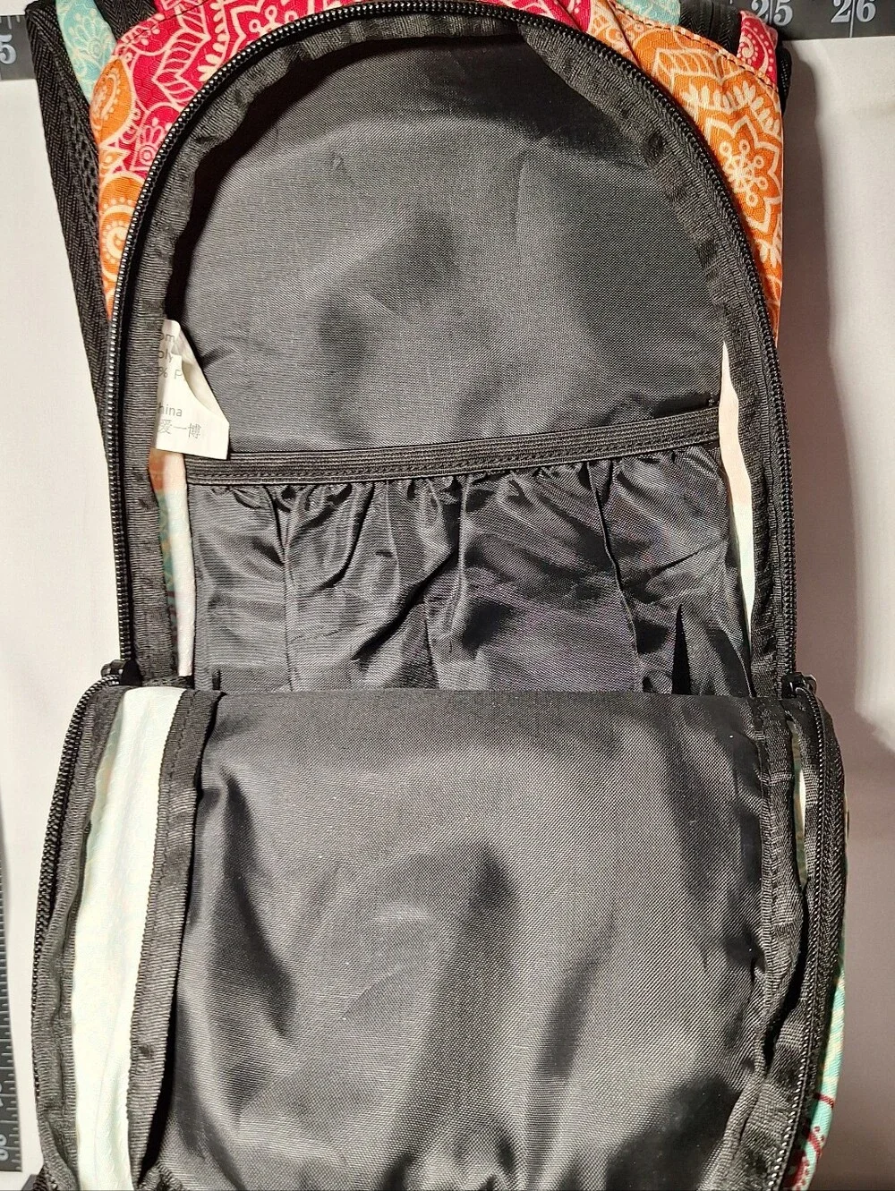 Vibedration Hydration Backpack w/o bladder -turquoise/orange pattern - Used
